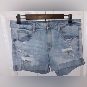 Lightwash Distressed Women's Denim Shorts - Low Rise Midi
